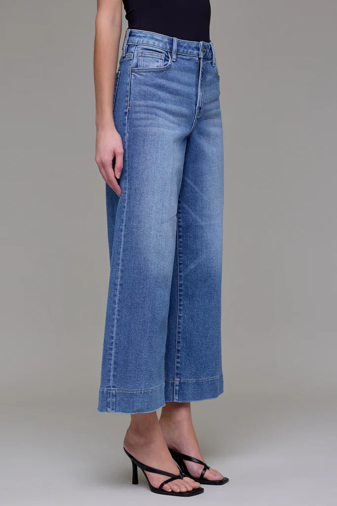 Nori Clean Crop Wide Leg
