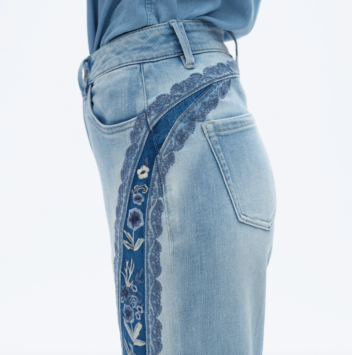 Pinewoods Wide Leg Jeans