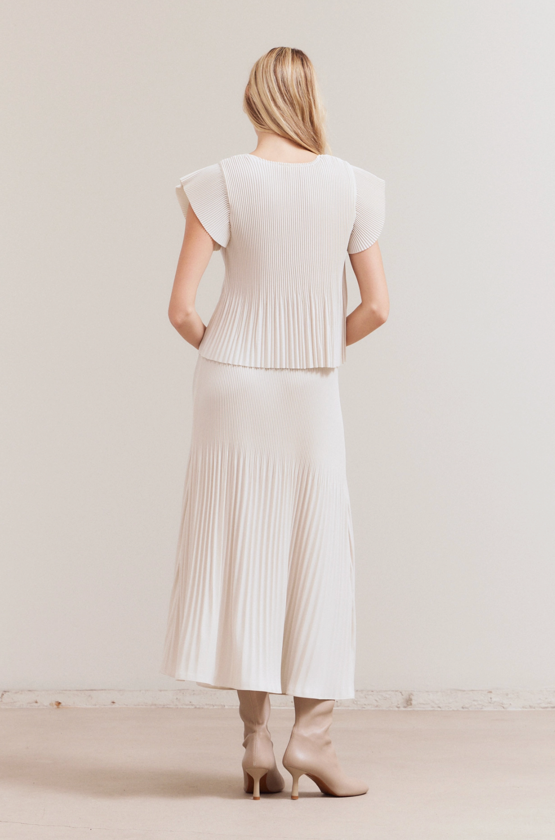 Wrinkled Pleats Ruffle Top