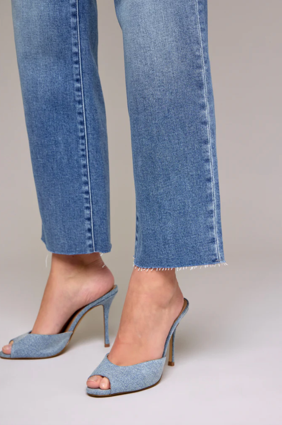 Tracey Medium HR Straight