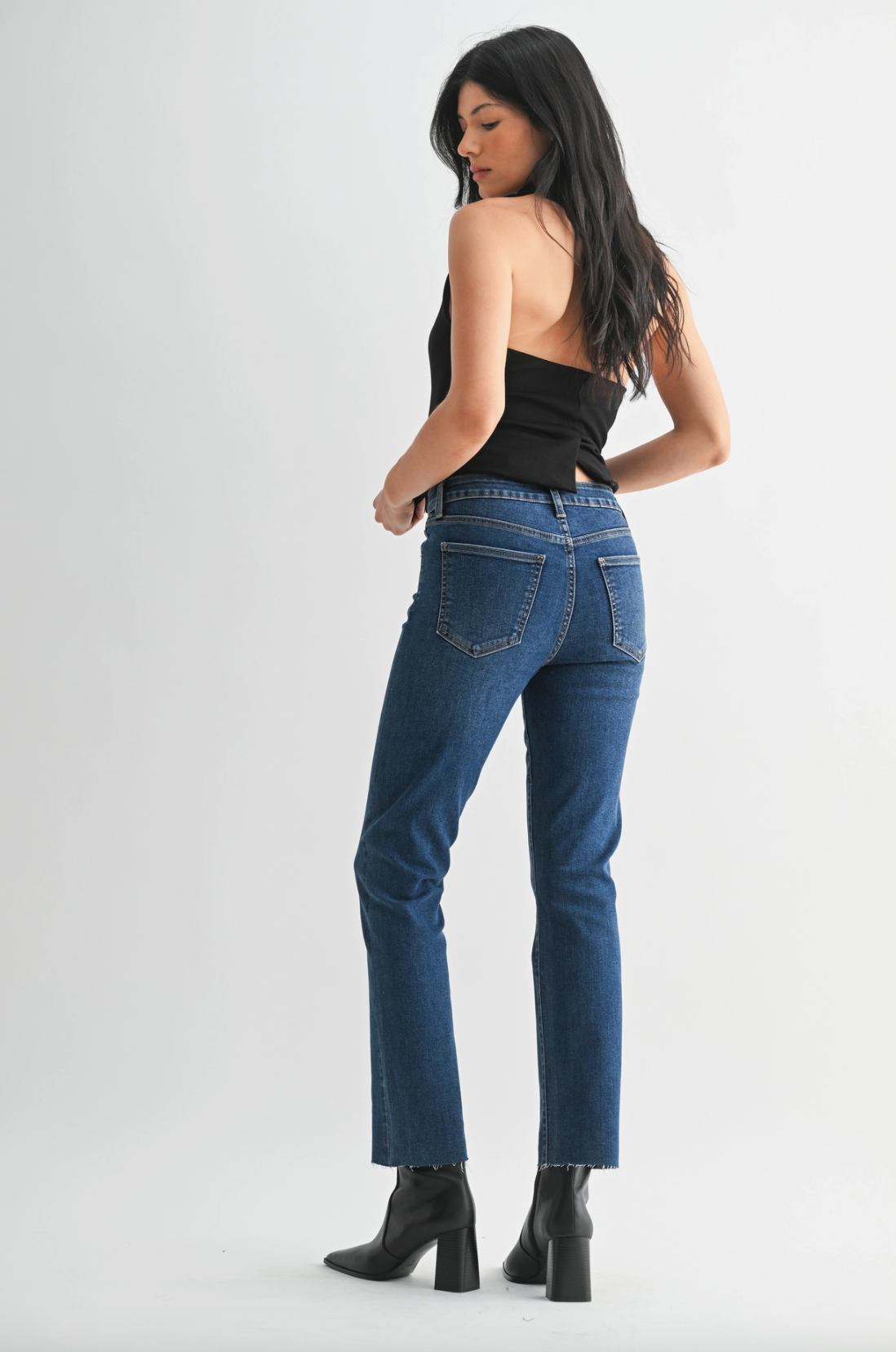 Slim Straight Ankle Scissor Cut