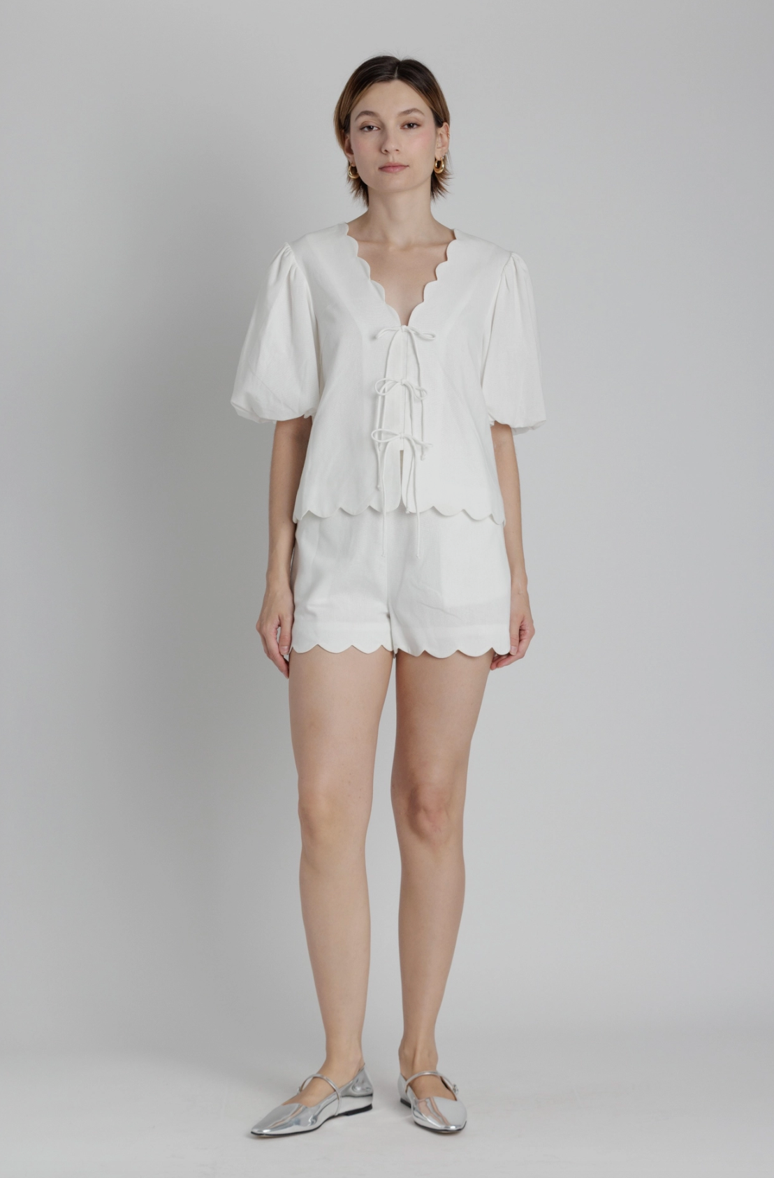 Scallop Hem Blouse w/ Ties