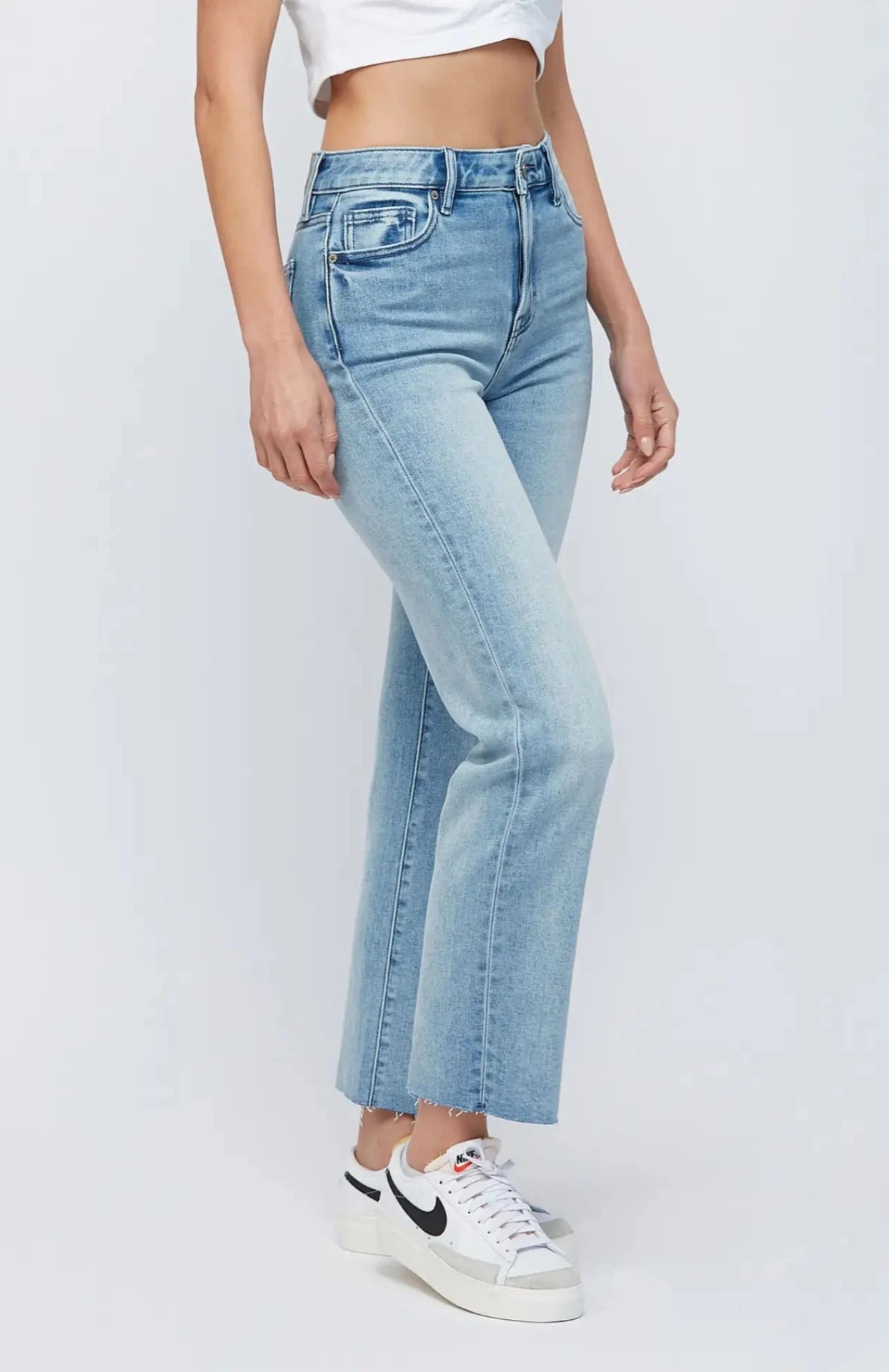 Tracey Crop Straight
