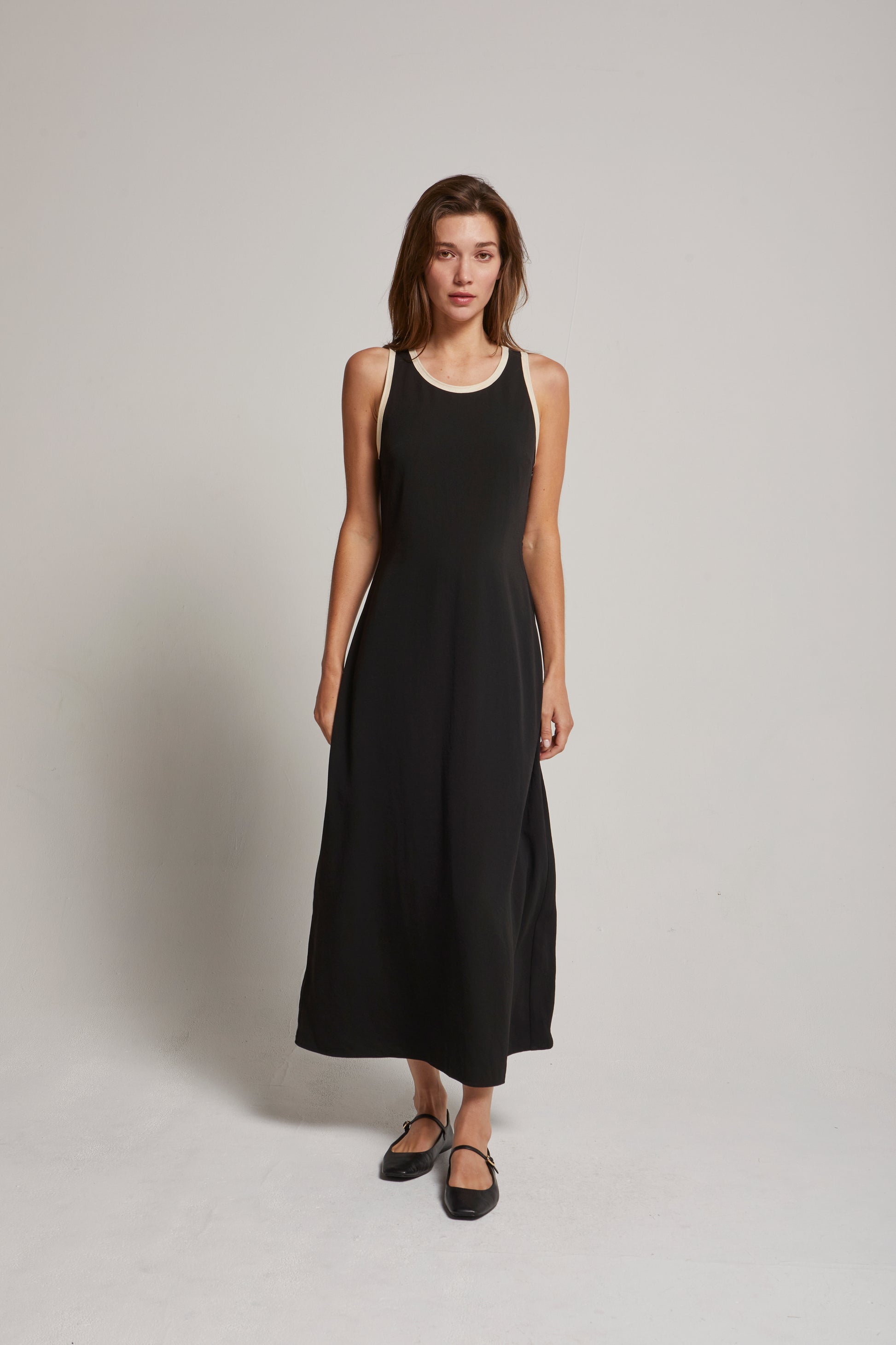 Maeve Maxi Dress Large Maeve Maxi Dress Large