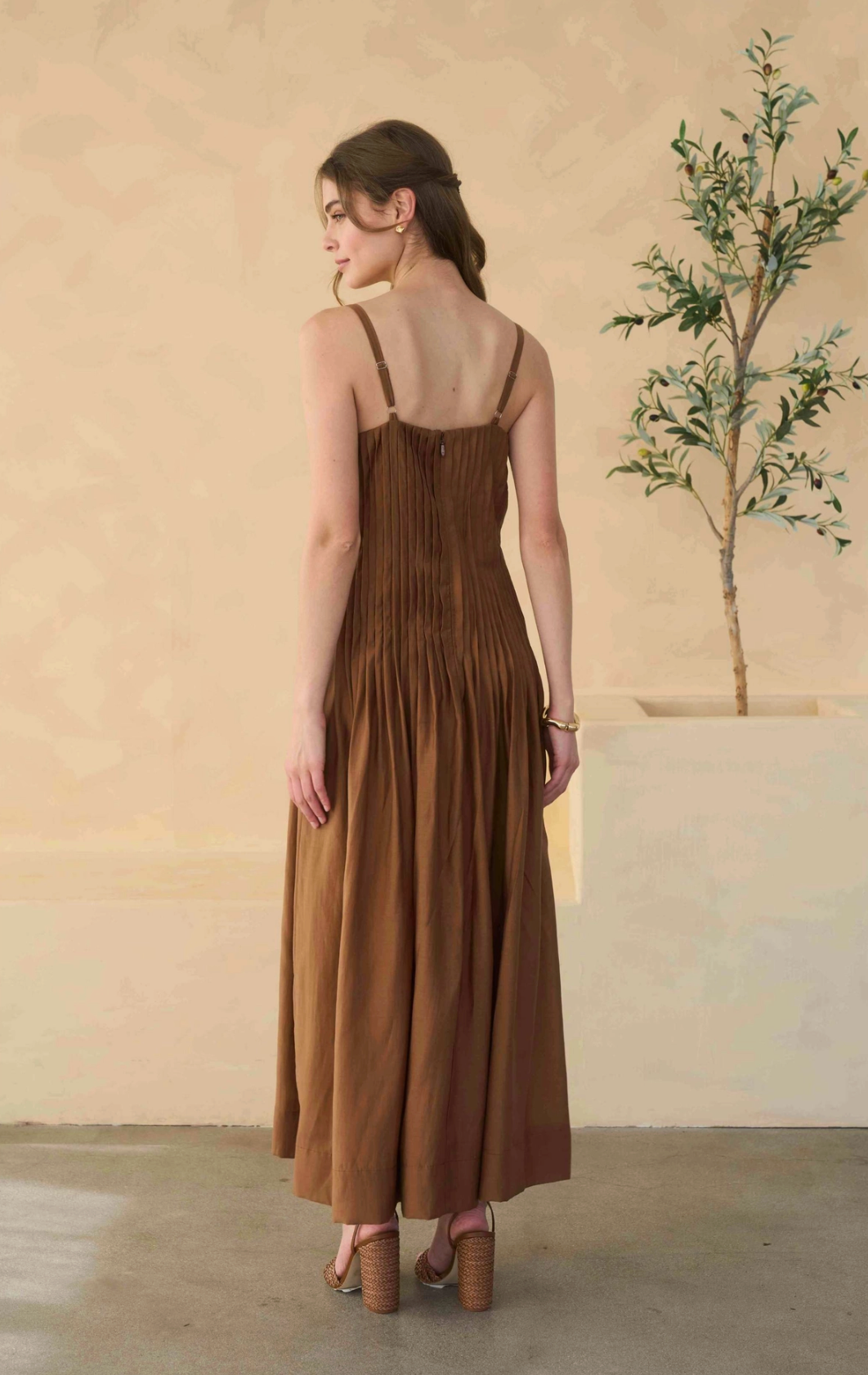 V Neck Pleated Front Detail Maxi Dress