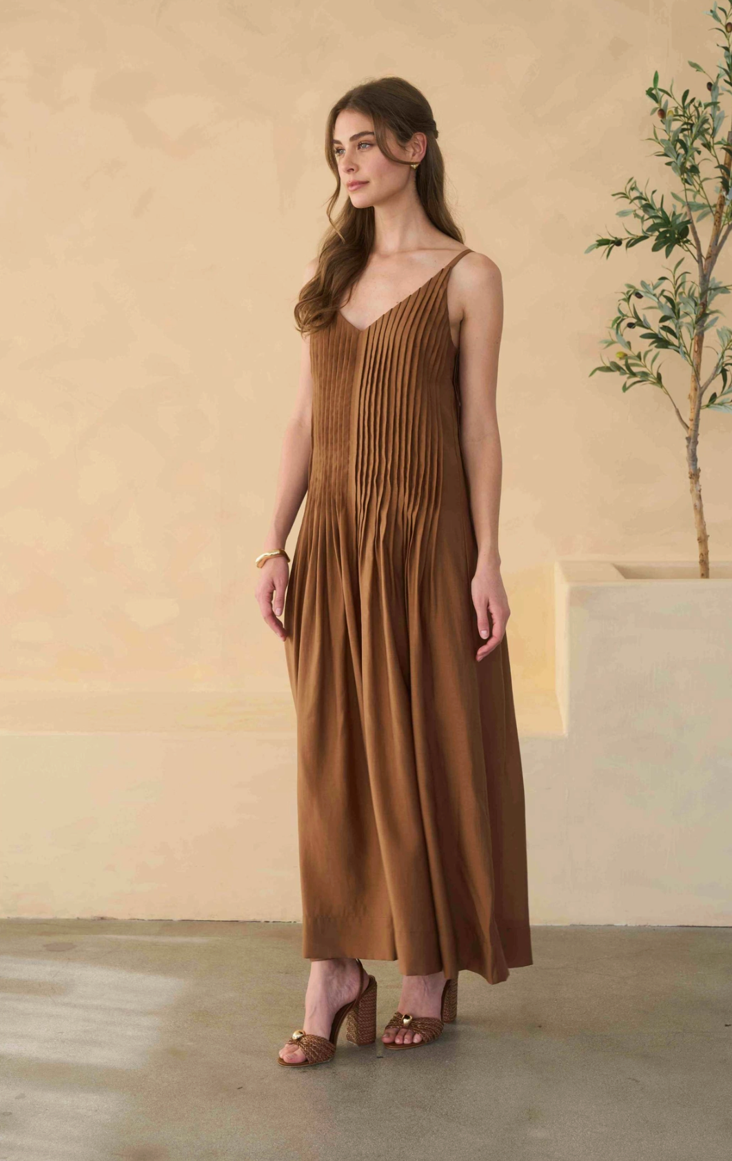 V Neck Pleated Front Detail Maxi Dress