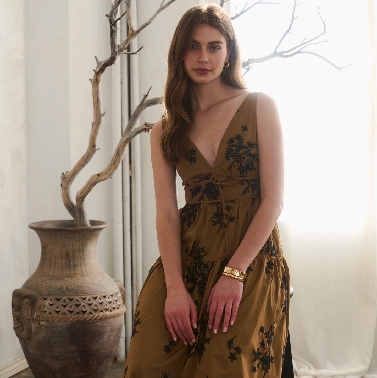 Embroidered Floral V Neck Sleeveless Midi Dress