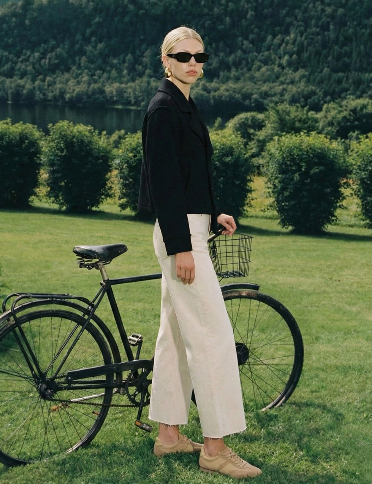 Sadie Crop Wide