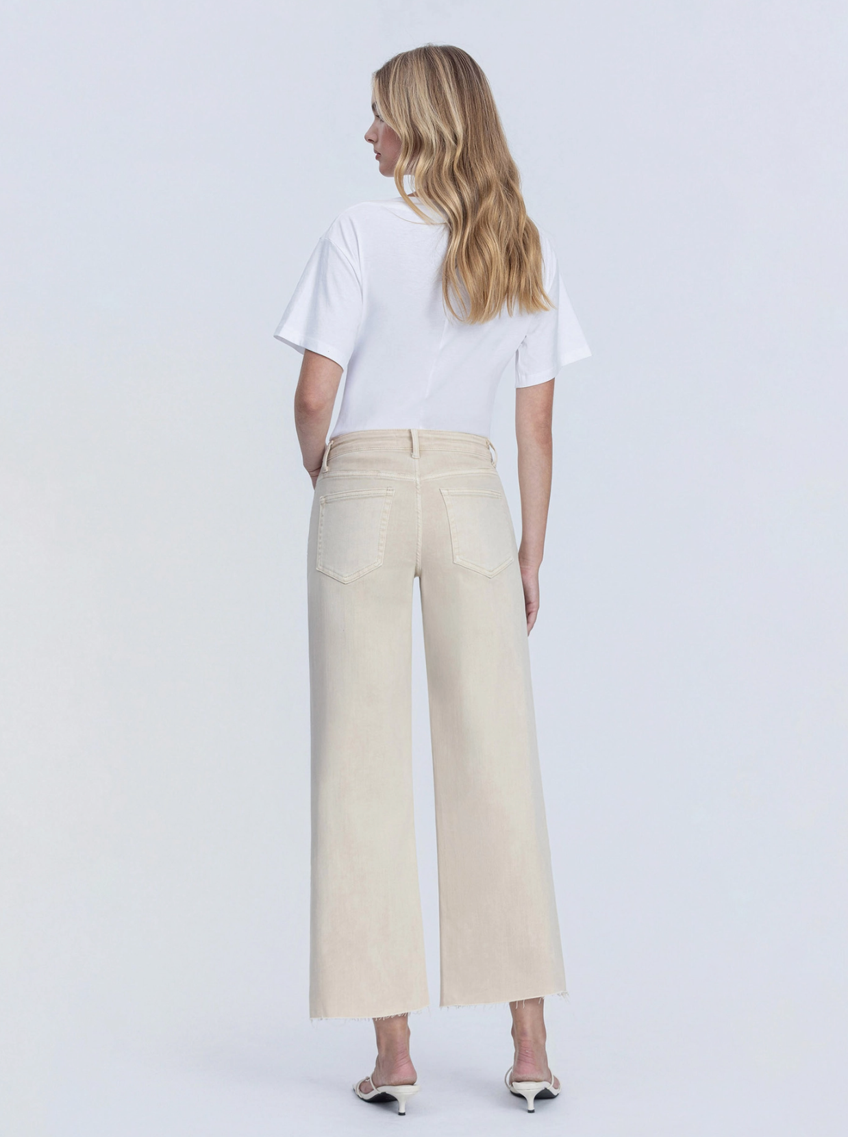Sadie Crop Wide