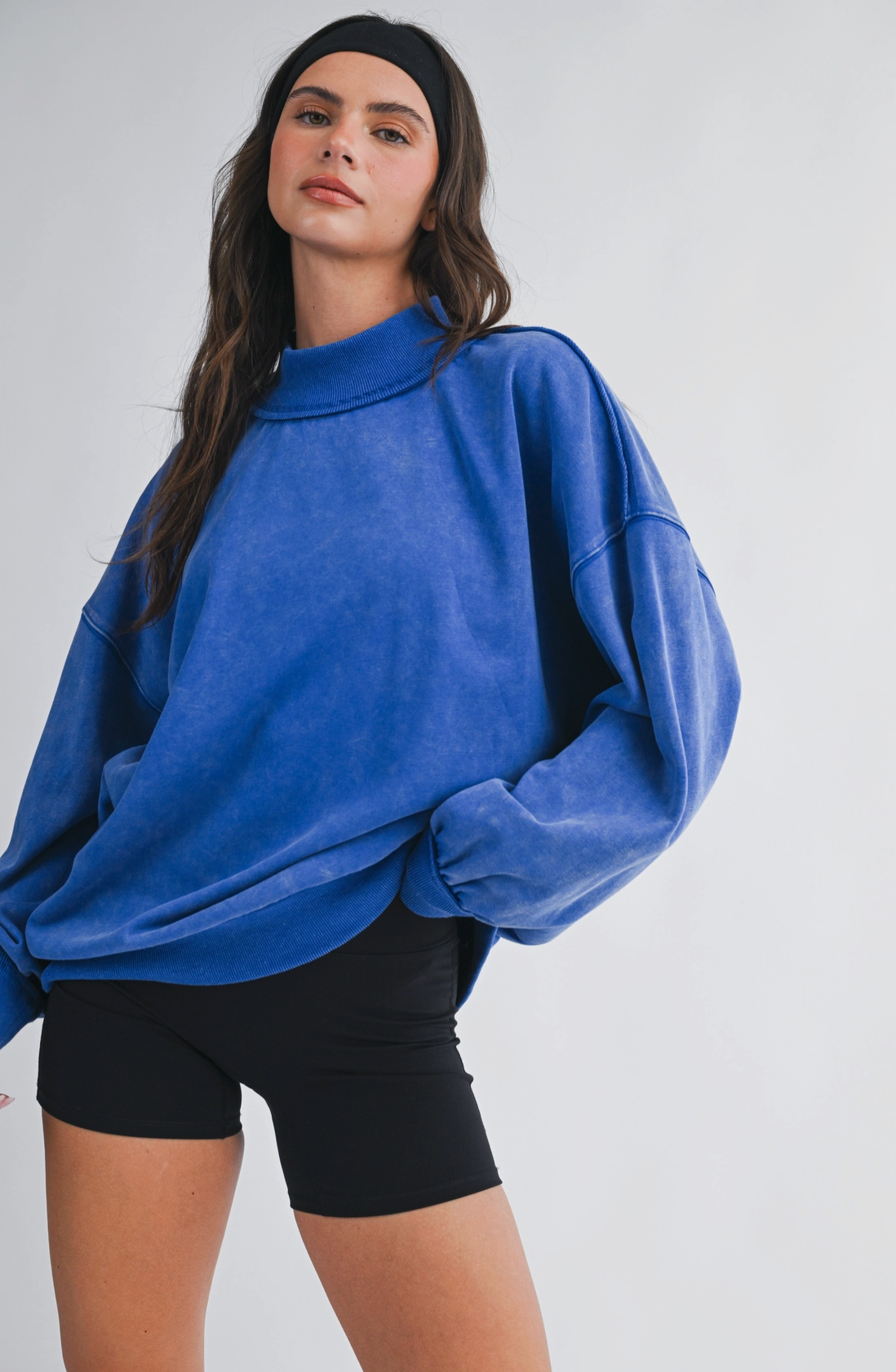 Oversized Mock Neck Washed Sweatshirt