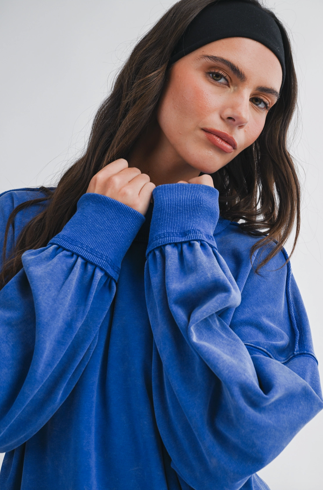 Oversized Mock Neck Washed Sweatshirt