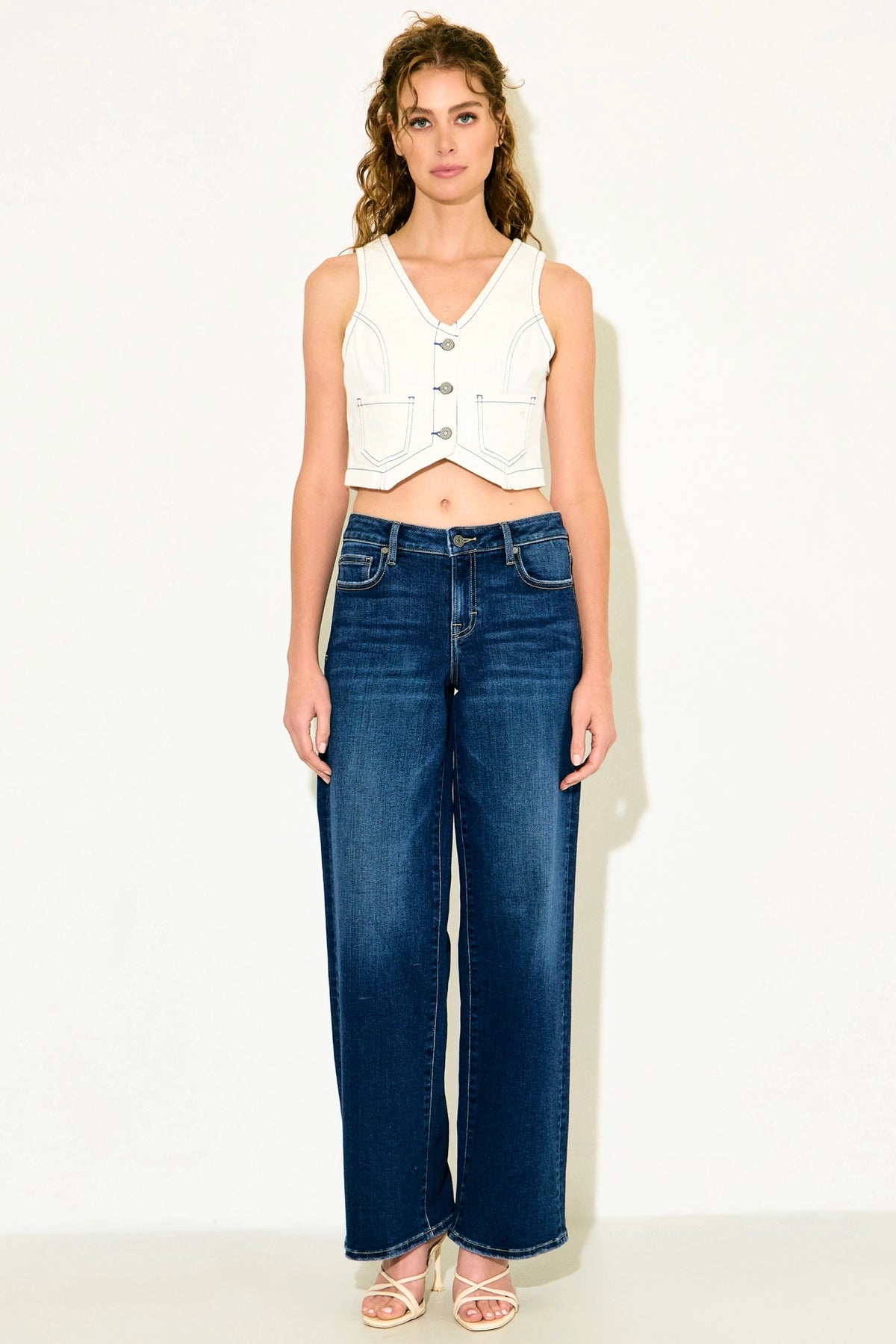 Logan Mid Rise Dad Jean