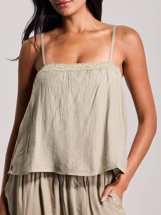 Klassy Tops